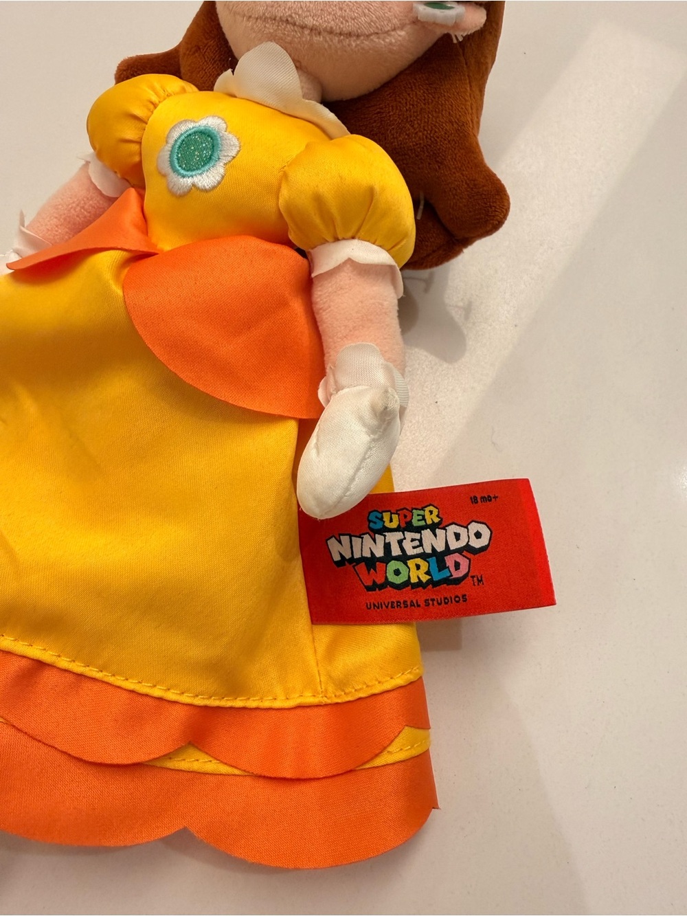 Universal‎ Studios Epic Universe Super Nintendo World Princess Daisy 10" Plush - Picture 3 of 8